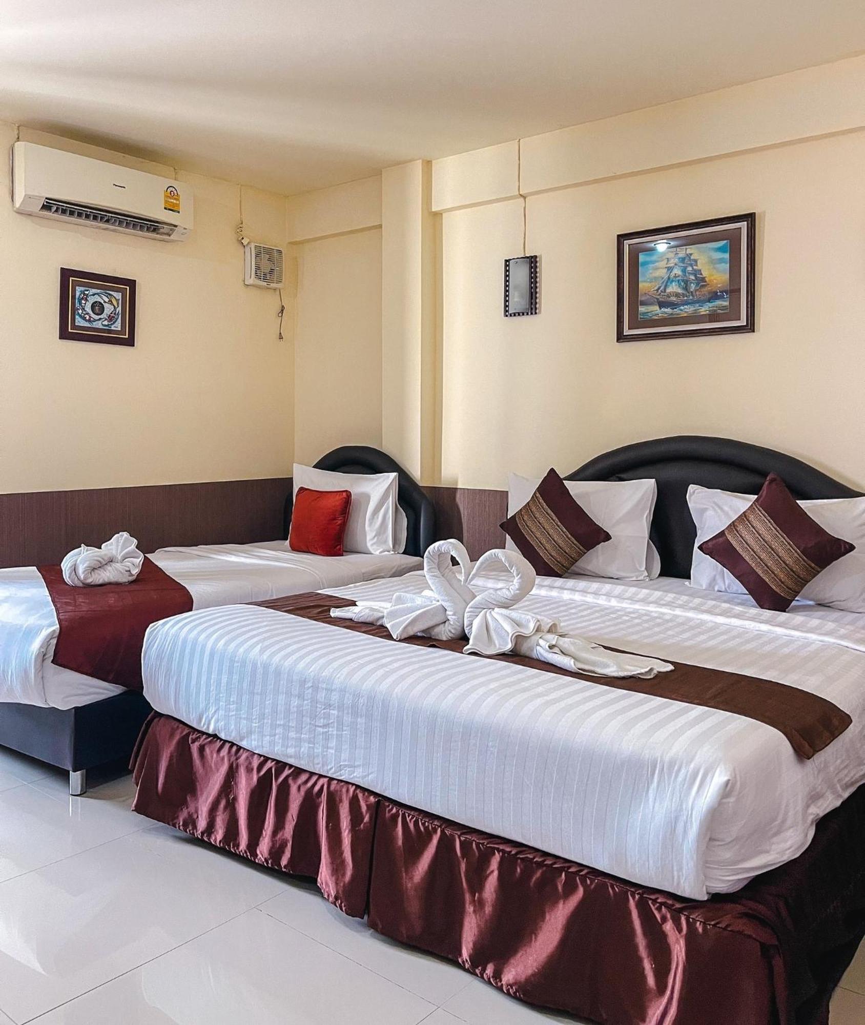 Baik Suite Bangkok Exterior foto