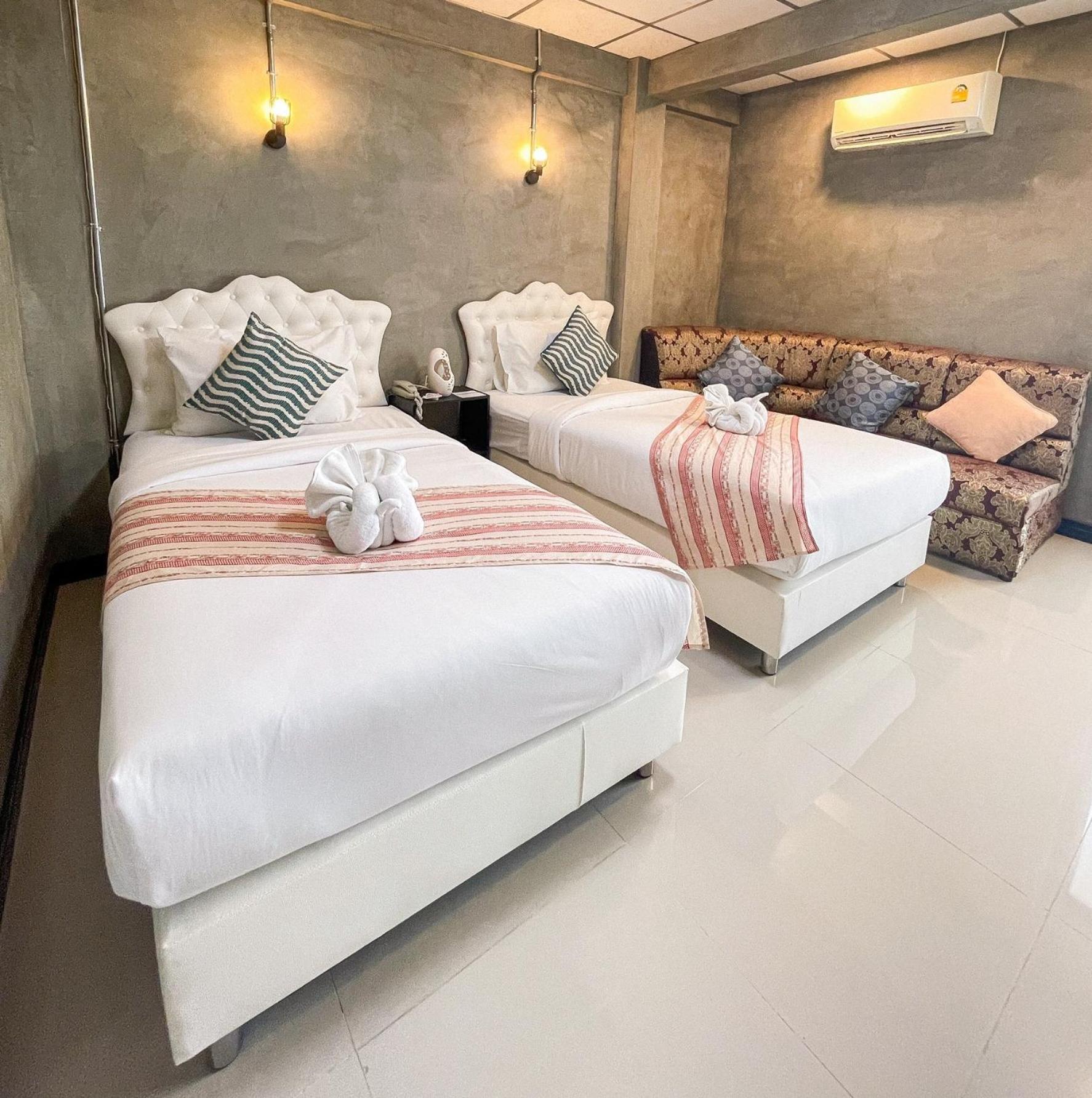 Baik Suite Bangkok Exterior foto