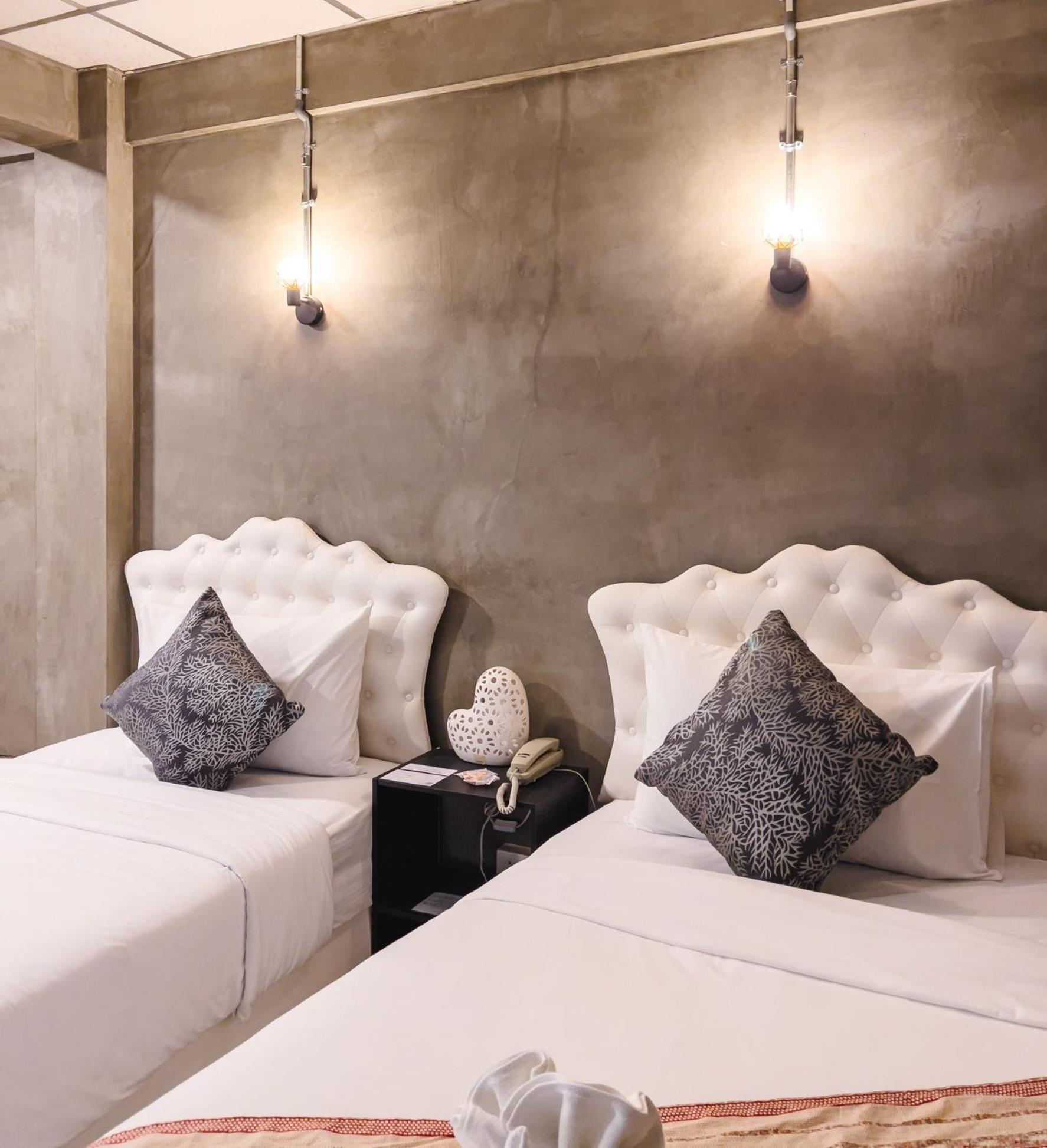 Baik Suite Bangkok Exterior foto